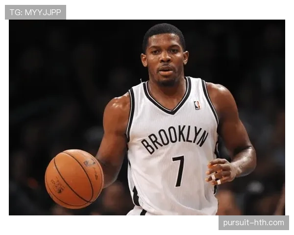 乔·约翰逊无球跑动制造空位显著提升三分命中率